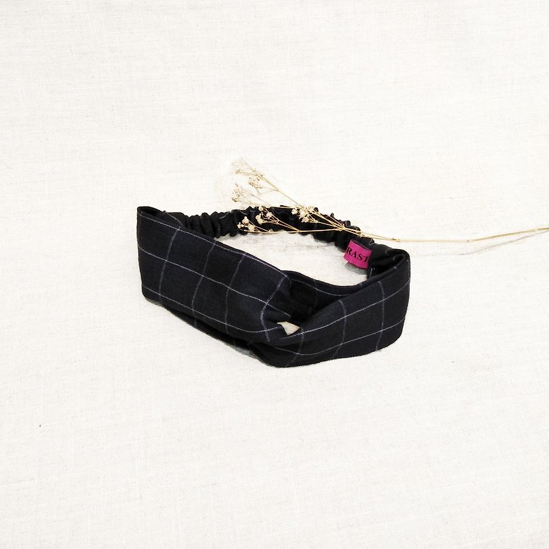 【Cash】 handmade linen black pattern hair band - Hair Accessories - Cotton & Hemp 