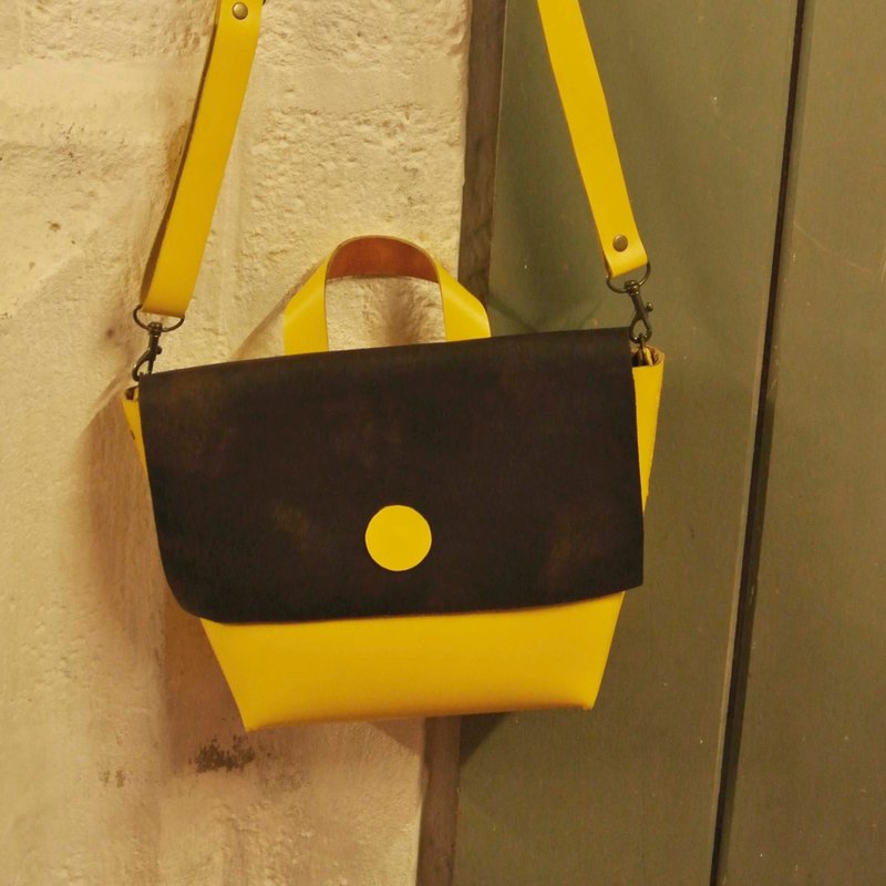 【 T - C 】手工縫製側背包 真皮 黃咖啡 復古 耐用 雙面縫製 - 側背包/斜背包 - 真皮 咖啡色