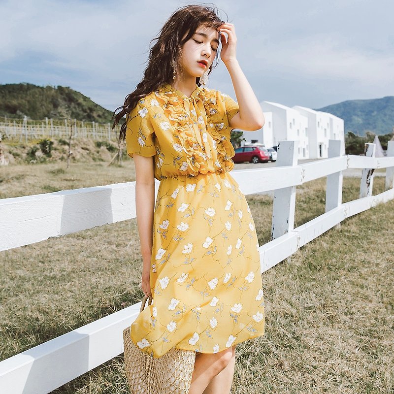 Anne Chen 2018 Summer New Art Women's Ear Chiffon Print Dress Dresses - ชุดเดรส - เส้นใยสังเคราะห์ สีเหลือง