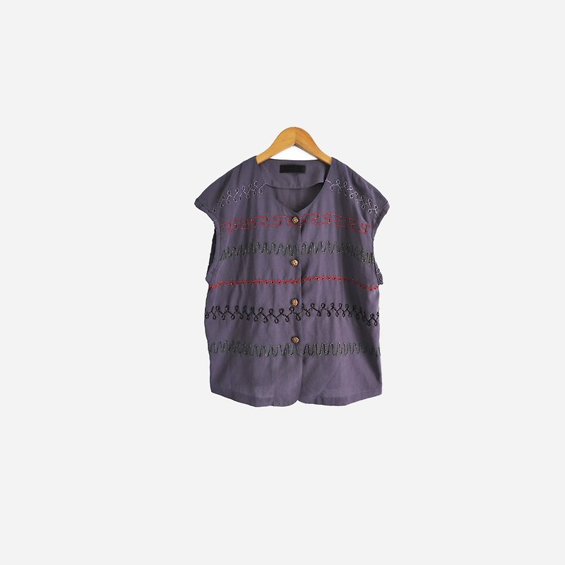 脫臼古著 / 刺繡縫線無袖襯衫 no.549 vintage - 背心/無袖上衣 - 其他材質 紫色