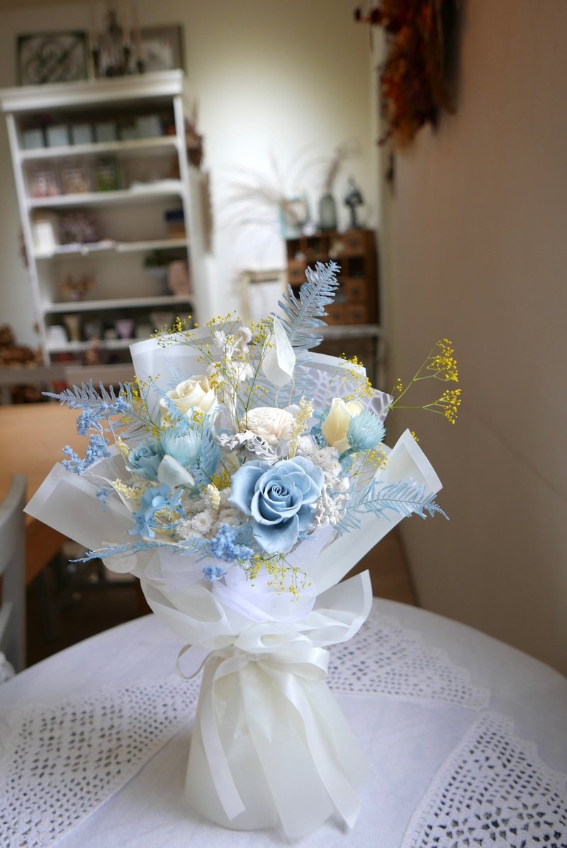 Everlasting rose bouquet with bag/everlasting flowers/Valentine's Day/Graduation/Confession/Birthday - Dried Flowers & Bouquets - Plants & Flowers Blue