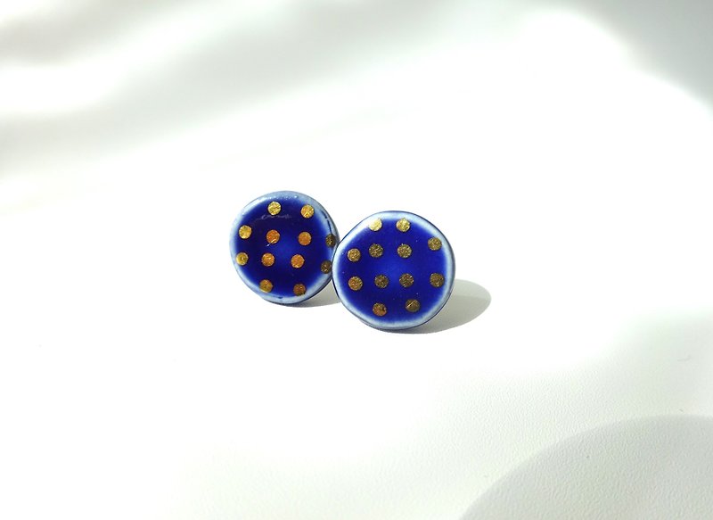 Gold dot round pierce・earring blue - Earrings & Clip-ons - Pottery Blue