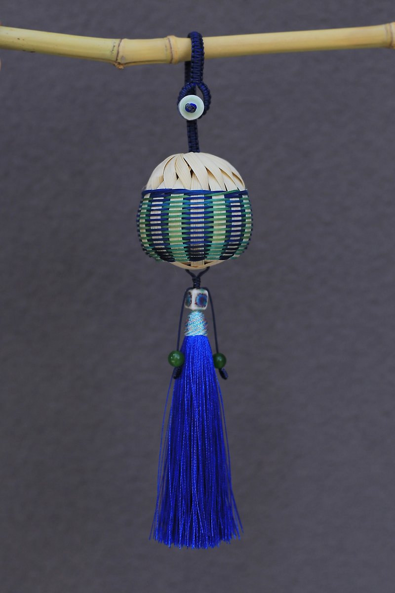 Bamboo weaving series | Traditional bamboo weaving bamboo to announce safety | Ornament bag trailer hanging | Wind chime bell - Charms - Bamboo 
