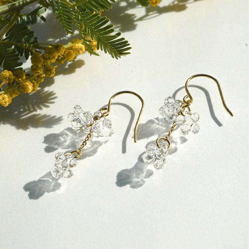 HARIO LWF Earrings - Strand of Mimosa, Clear (HAP-HMC-P) - Earrings & Clip-ons - Glass Transparent