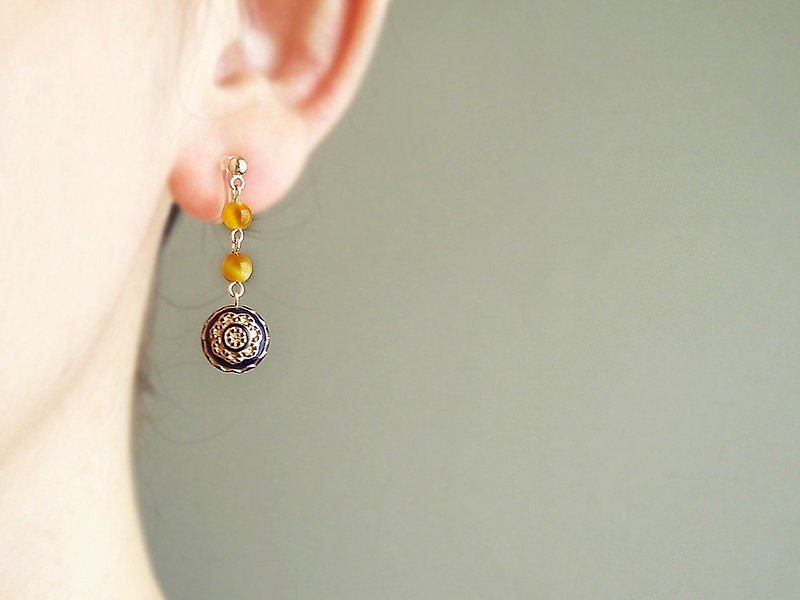 Golden tigereye 虎眼石, antique style, clip on earrings 夾式 - Earrings & Clip-ons - Stone Orange