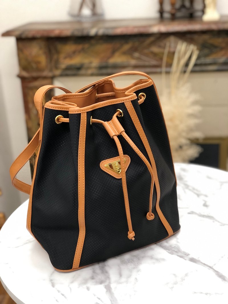 防水材質 側背包/斜背包 咖啡色 - [Famous card used package shipped directly from Japan] Yves Saint Laurent YSL logo drawstring shoulder bag Brown vintage xsyy46