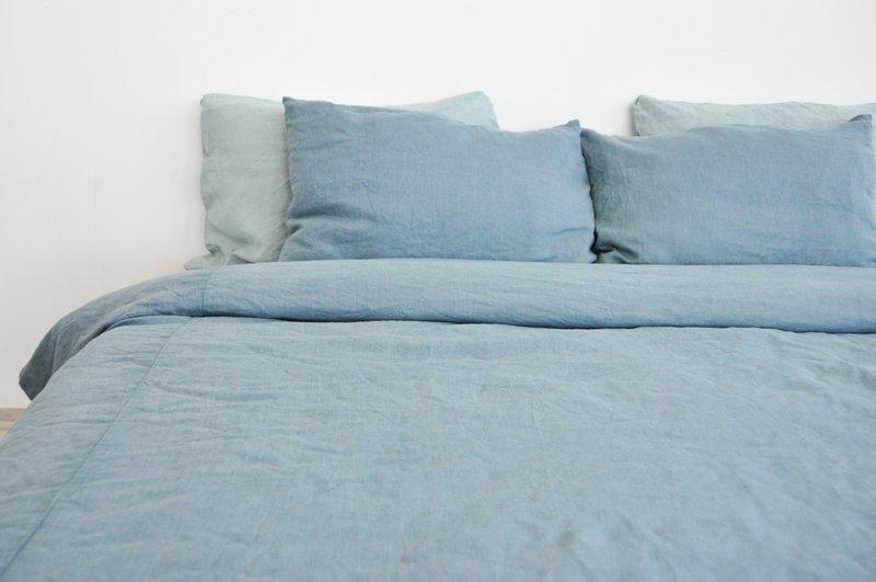 Dusty blue linen pillowcase / Blue pillow cover / Euro, American size
