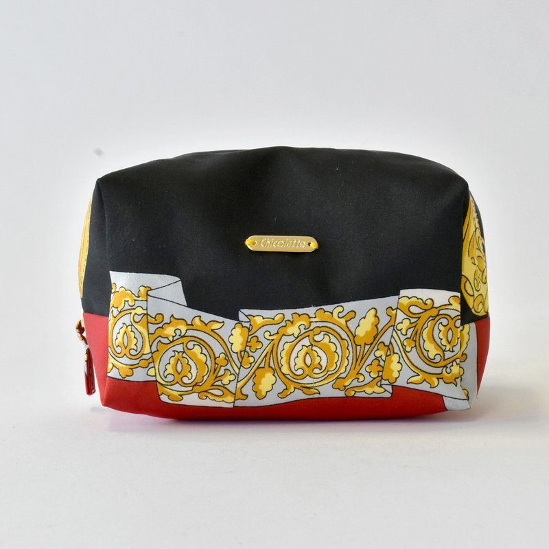 MIKO POUCH(M) / Miko Pouch - กระเป๋าเครื่องสำอาง - วัสดุอื่นๆ 