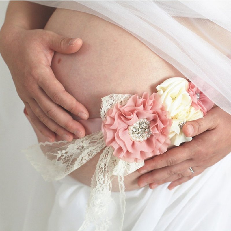 日本Cabbage Rose Garden 孕婦寫真蕾絲花緞帶/裝飾腰帶 - 孕婦裝 - 絲．絹 白色