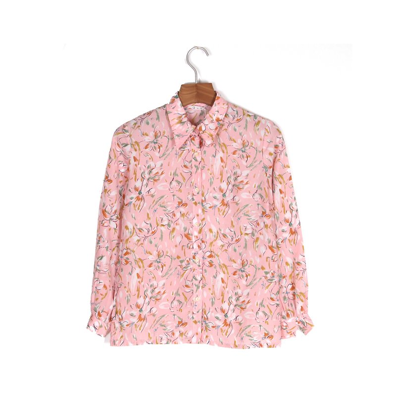 [Egg plant vintage] Ukiyoe floral print vintage shirt - Women's Shirts - Polyester Pink