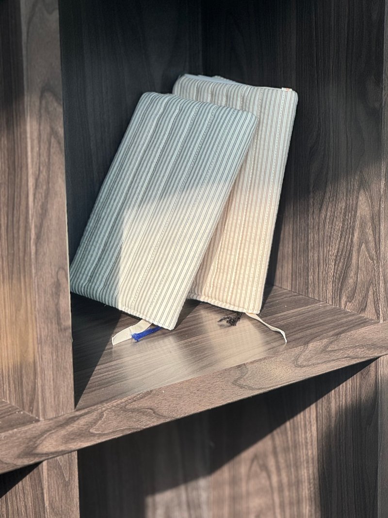 Stripe Book Cover - 書衣/書套 - 棉．麻 