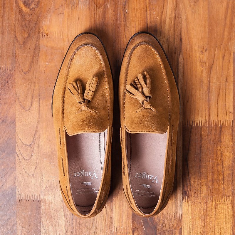 Vanger elegant beauty-classic gentleman tassel loafers Va187 suede brown - รองเท้าลำลองผู้ชาย - หนังแท้ สีนำ้ตาล