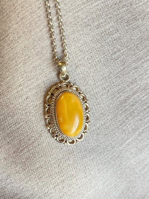 Natural flower amber, Wax, amber, resin fossil pendant, natural crystal ice  transparent - Shop cloud9crystal Necklaces - Pinkoi