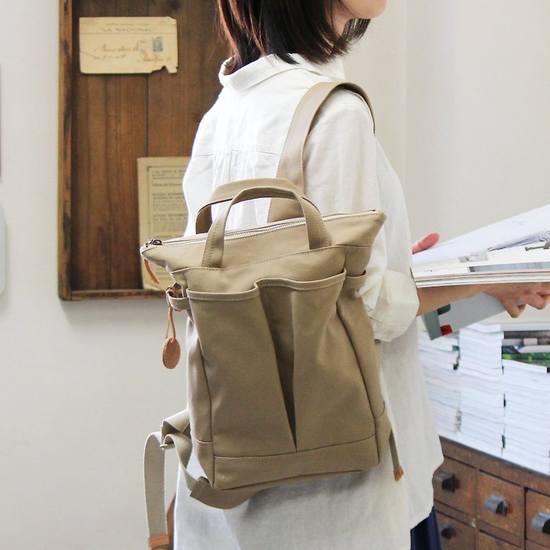 hike30: Mushroom Takashima Canvas Backpack - กระเป๋าเป้สะพายหลัง - ผ้าฝ้าย/ผ้าลินิน สีกากี