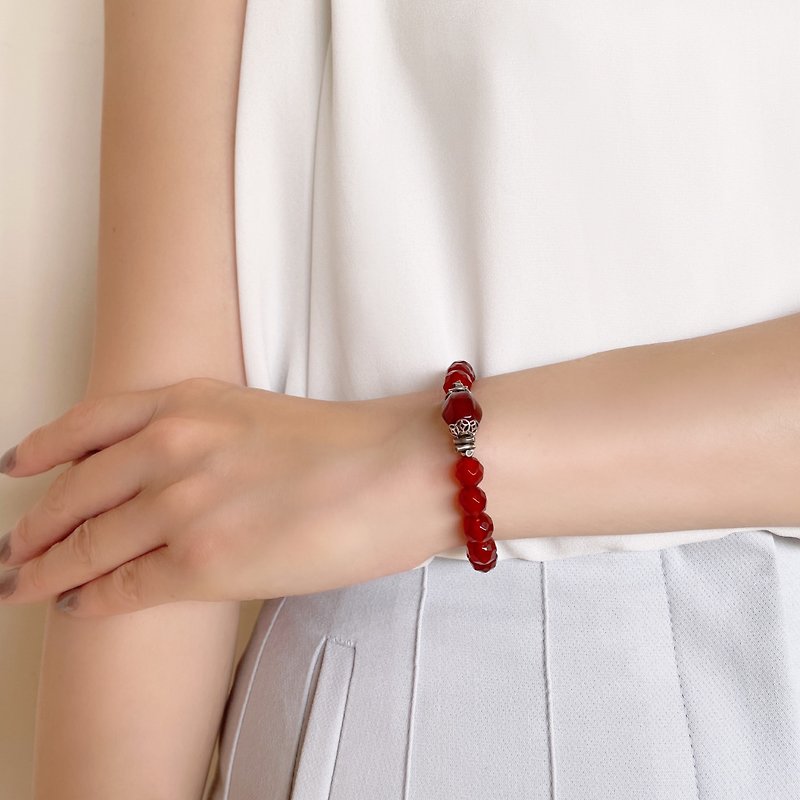 Cut corner red agate bracelet [Crimson Witch] - Bracelets - Semi-Precious Stones Red