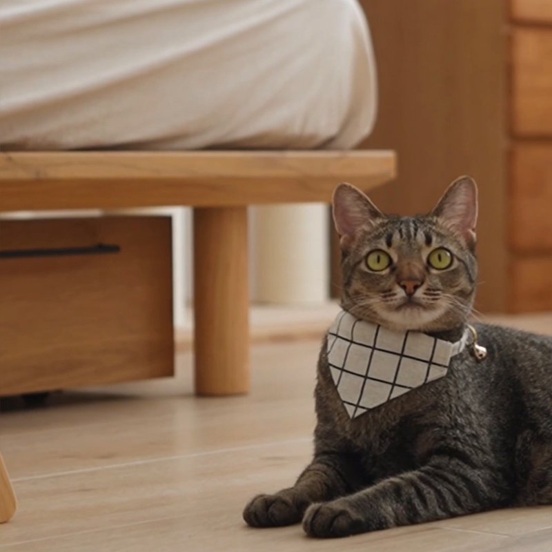 簡約手工定制貓項圈 Black Grid Breakaway Bandana Cat Collar - 項圈/牽繩 - 棉．麻 白色