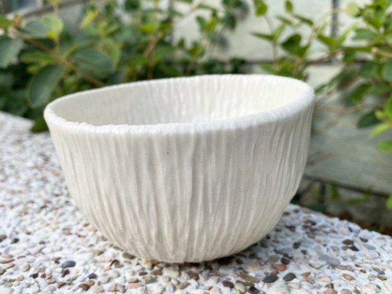 手作陶器 | 陶刻樹紋花器 - 花瓶/花器 - 陶 白色