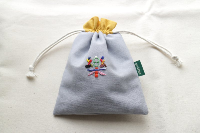 手工刺繡文字 / 拼布束口袋 / 樂 - 化妝包/收納袋 - 棉．麻 多色