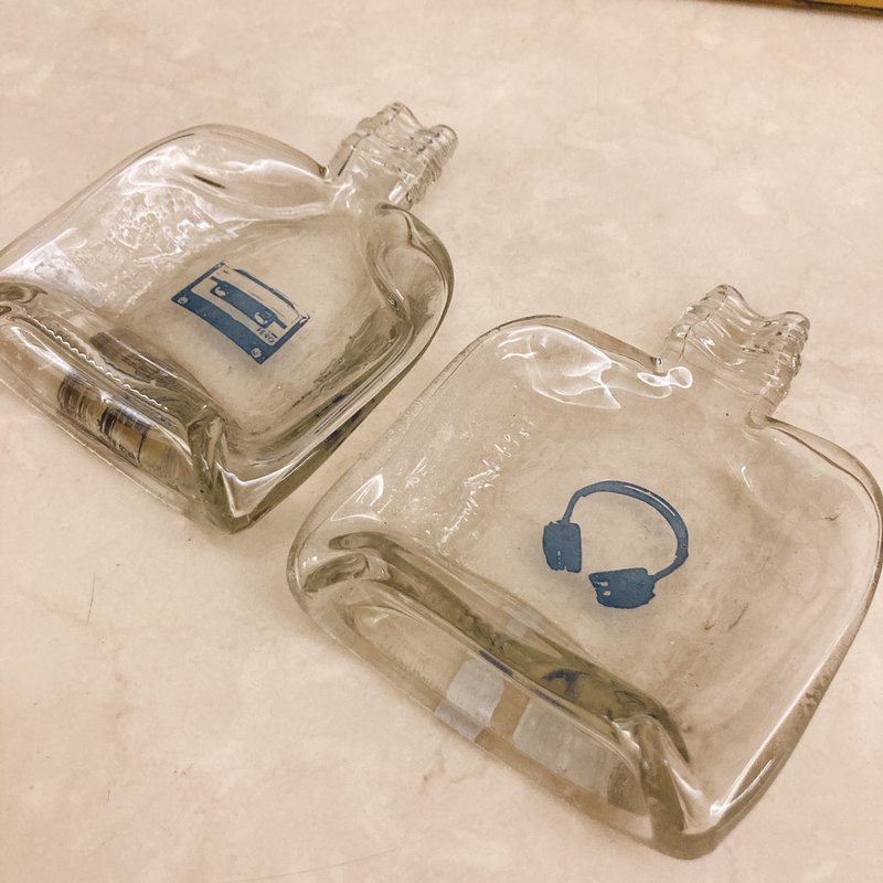 亞太酒業 只做好酒 手繪燙印小酒盤 - 居家收納/收納盒/儲物盒 - 玻璃 