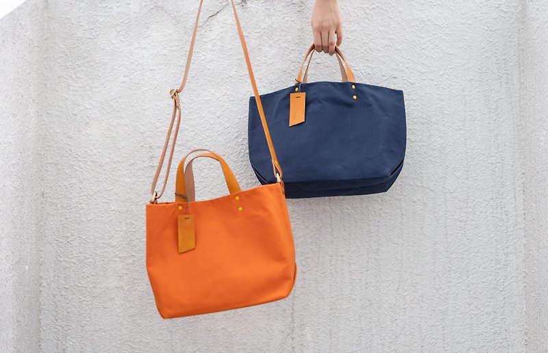 Big Wax Bag - Pumpkin Orange Paraffin Leather Tote Bag for Sisi Li Order - กระเป๋าถือ - ผ้าฝ้าย/ผ้าลินิน สีส้ม