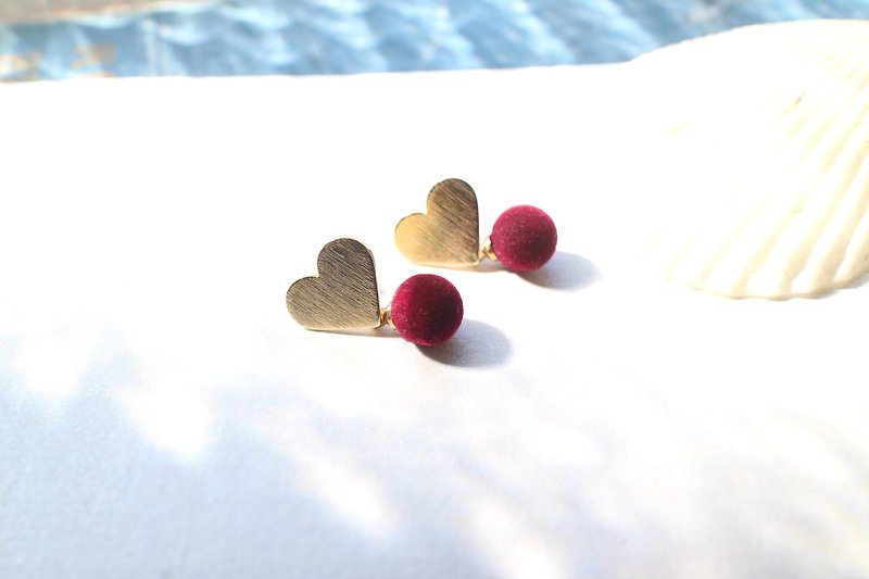海派甜心-愛心 黃銅耳環 - 耳環/耳夾 - 銅/黃銅 紅色