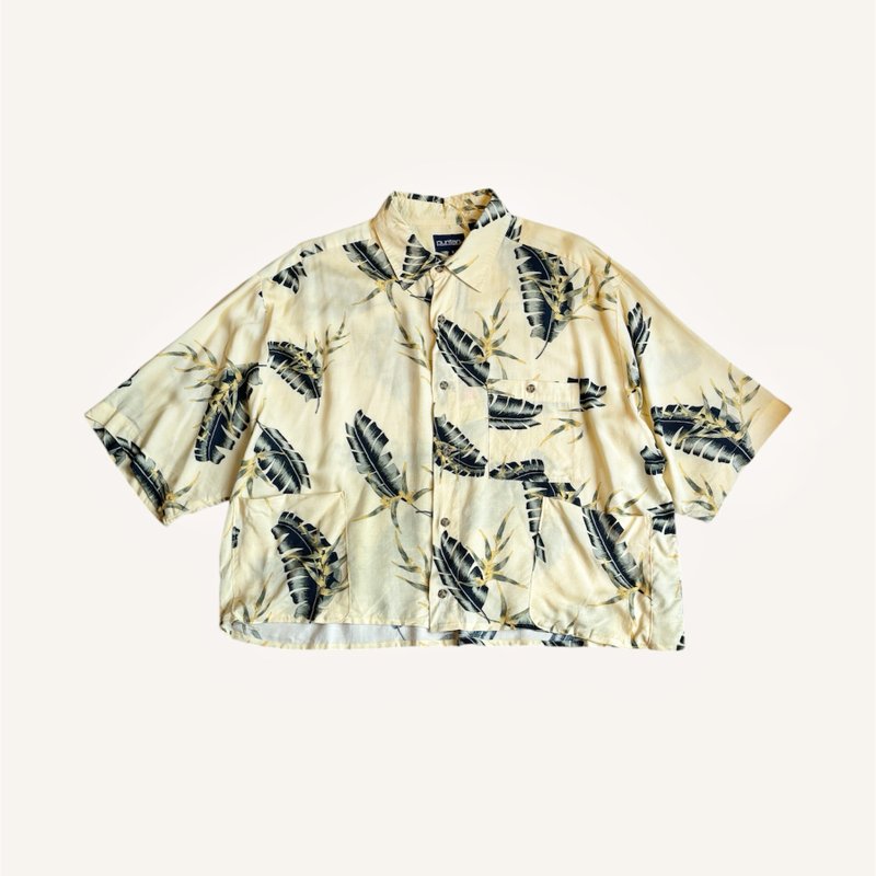 American second-hand rayon modified short-cut Hawaiian shirt - เสื้อเชิ้ตผู้ชาย - วัสดุอื่นๆ หลากหลายสี