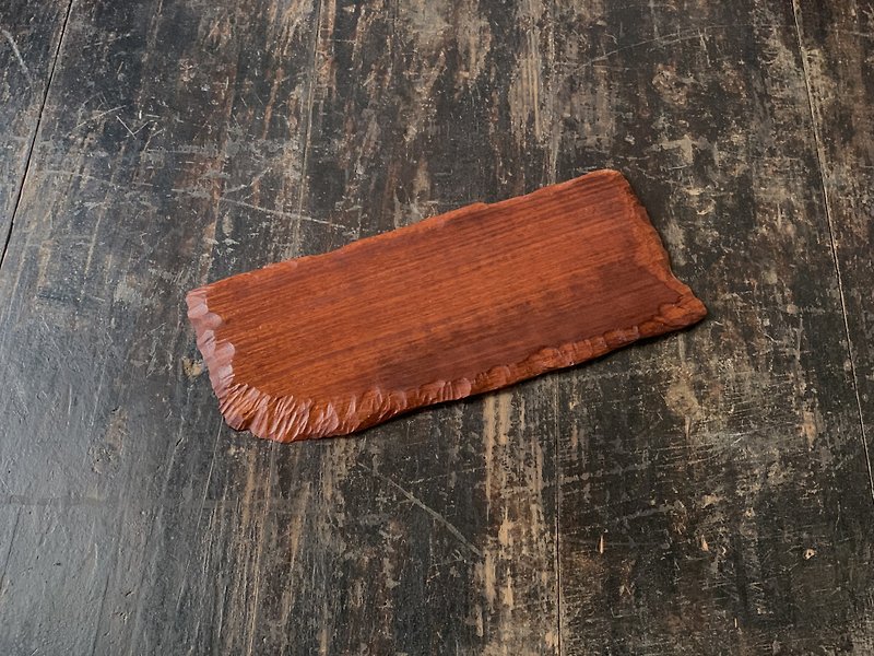 Irregular rosewood plate / dim sum plate - จานและถาด - ไม้ สีนำ้ตาล