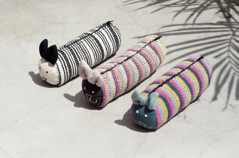 Stationery with hand-woven long animal storage bag / cosmetic bag / pen case-crocheted animal rabbit pen bag - Pencil Cases - Cotton & Hemp Multicolor