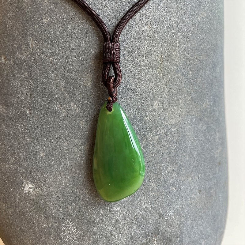 Jade necklace - Taiwan design and making - สร้อยคอ - หยก สีเขียว