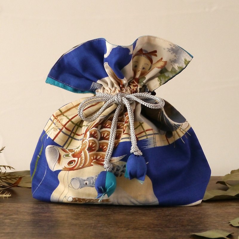 アンティーク　金太郎と鯉のぼり　幸せ巾着　FUGURO　中サイズ - 化妝袋/收納袋 - 棉．麻 藍色