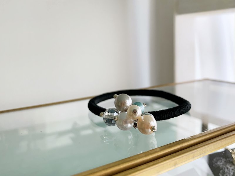 Elegant pearl beads hair elastic - Hair Accessories - Other Materials Transparent