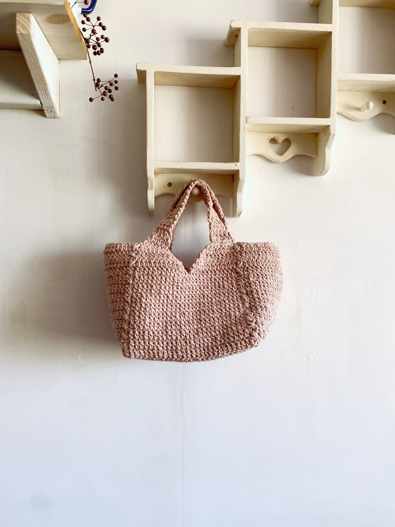 [Good Day Handmade] Handmade. Hand-knitted Milk Tea Colored Square-Bottom Tote Bag with Korean Yarn - Handbags & Totes - Cotton & Hemp Khaki