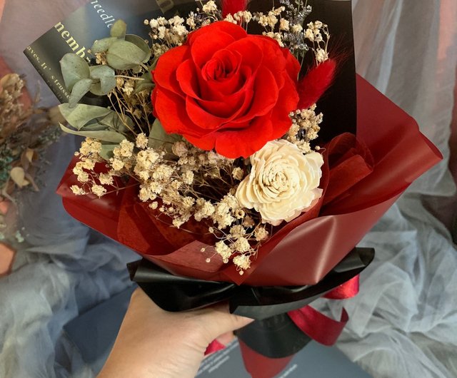 Valentine's Day Gift The One and Only You Everlasting Flower Bouquet - Shop  youngsflower Dried Flowers & Bouquets - Pinkoi