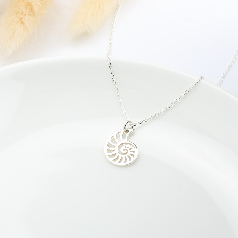 【Angel & Me】Shell Golden ratio s925 sterling silver necklace Birthday gift - Necklaces - Sterling Silver Silver