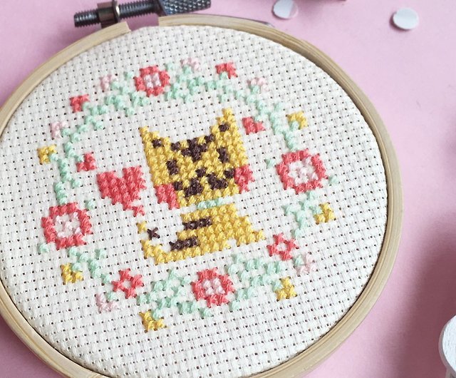 Cross Stitch KIT - Happy mini Cat. Happy Lovely Cheerful Cats