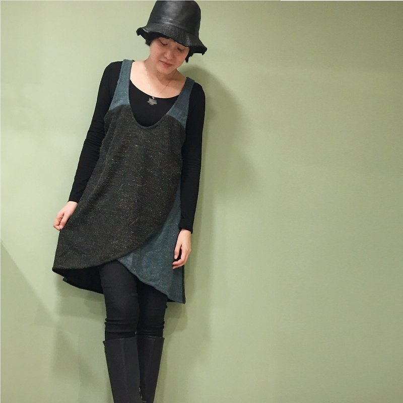 【dress】造型層次背心洋裝 - 背心/無袖上衣 - 紙 黑色