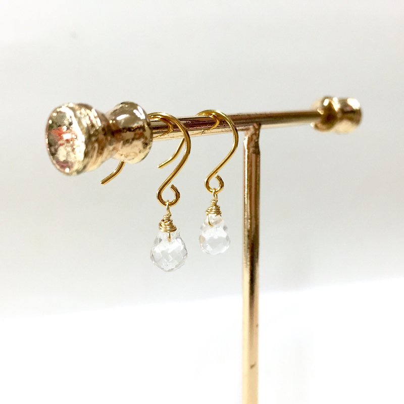 [Ruosang] [Bright] Singer. White crystal earrings. Simple style. Earrings/Earrings - Earrings & Clip-ons - Gemstone White