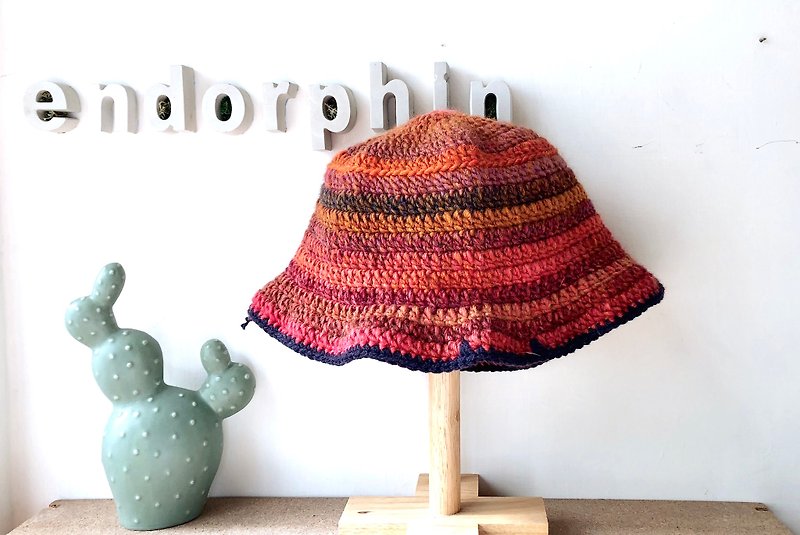 [Endorphin] Hand-woven fisherman hat Red Sangria - หมวก - ขนแกะ สีแดง