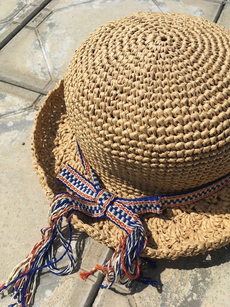 Go fishing together. Hand-woven ribbon loose knot paper straw hat - หมวก - กระดาษ หลากหลายสี