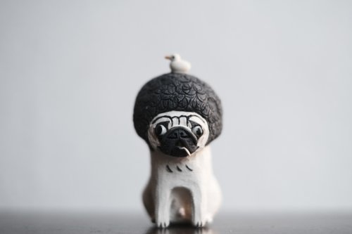 陶芸の置物 アフロパグ陶器飾り - ショップ wpottery310 置物 - Pinkoi