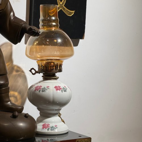 【寂】蔵出時代 オイルランプ ガラスランプ 白磁 色絵『薔薇文』洋燈 卓上ランプ 最大高36.5㎝☆時代物■  2025年最新Yahoo!オークション -オイルランプ 大正の中古品・新品