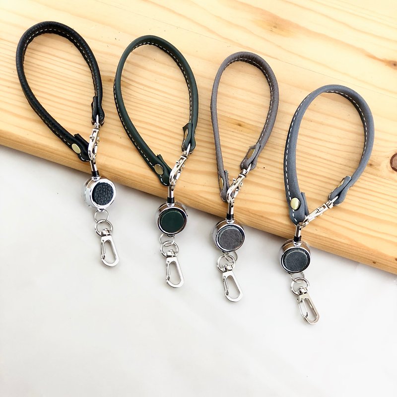 There are styles. Leather Retractable Buckle - Identification Card / Key Ring / Easy Card - Other - Genuine Leather Gray