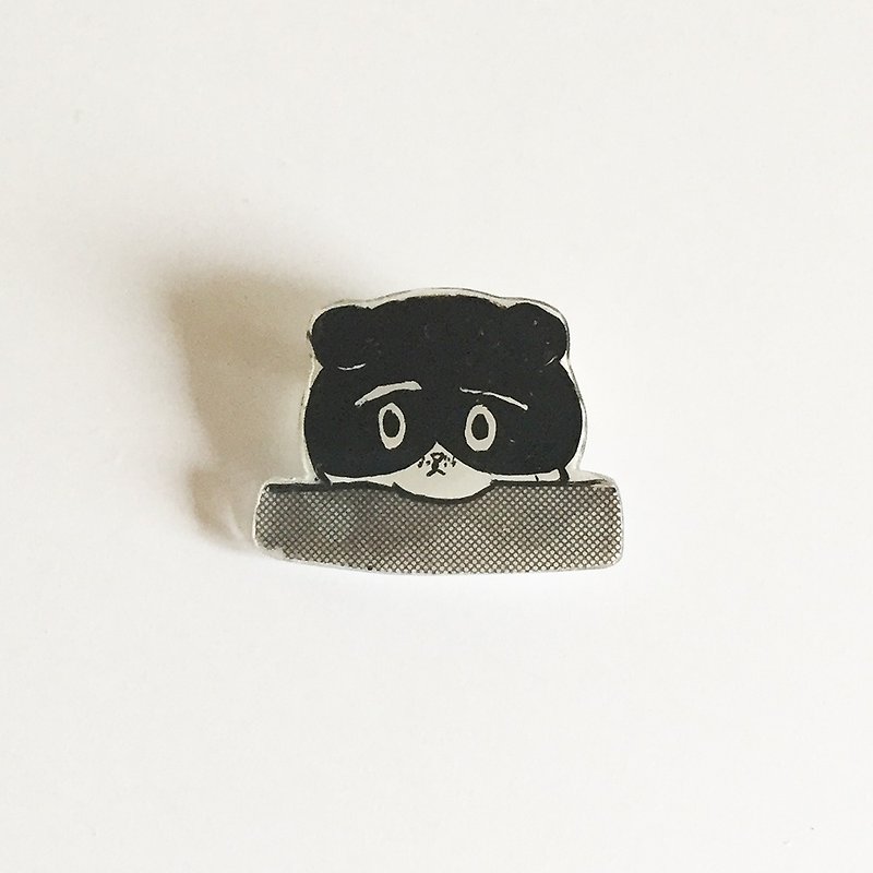 Baby black and white cat's Prabang brooch - Brooches - Plastic White