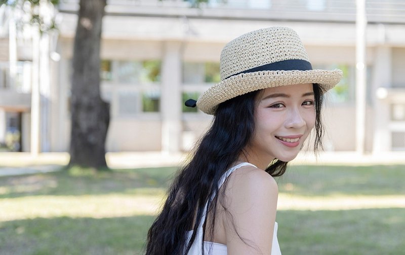 Unni典則俊雅草帽-編織帽 帽 遮陽帽 草帽 防曬 straw hat 寬簷帽 - 帽子 - 植物．花 金色