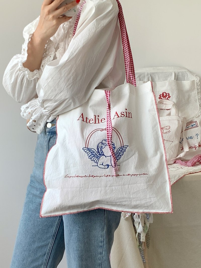Atelier asin自制設計天使刺繡logo包 - 側背包/斜孭袋 - 棉．麻 
