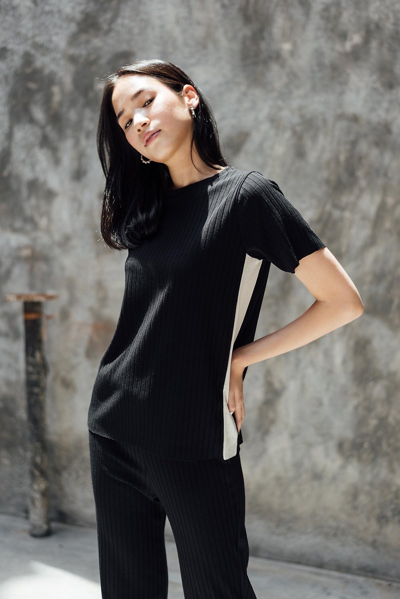 Color  Block Tee - Black - เสื้อยืดผู้หญิง - ผ้าฝ้าย/ผ้าลินิน สีดำ