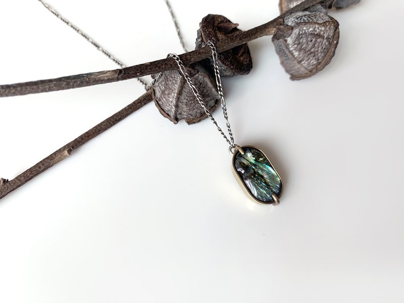 鮑魚貝殼墜子 abalone shell pendant (客訂單) - 項鍊 - 銅/黃銅 金色