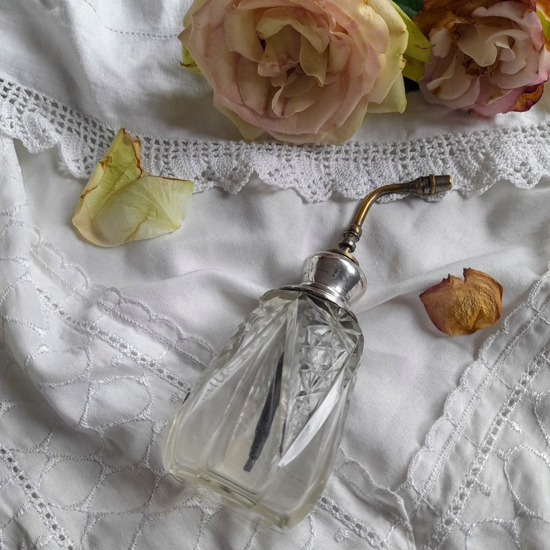 Special offer on three century antique (1891-1929) perfume and essential oil bottles - Fragrances - Glass Silver