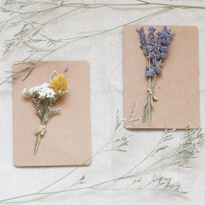 Sanhua Cat Handmade Floral Dry Flower Card - Handmade Card Fresh Dry Flower - Cards & Postcards - Plants & Flowers Green