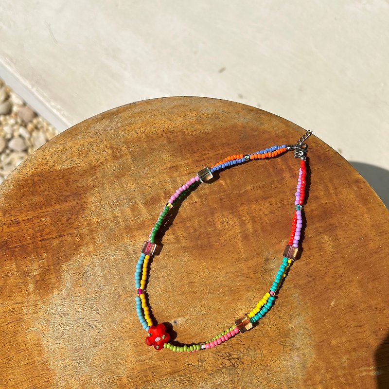 Necklace Bad Mama Jama • Handmade Necklace Seed Beaded Y2K Colorful Chain - Necklaces - Silver Multicolor